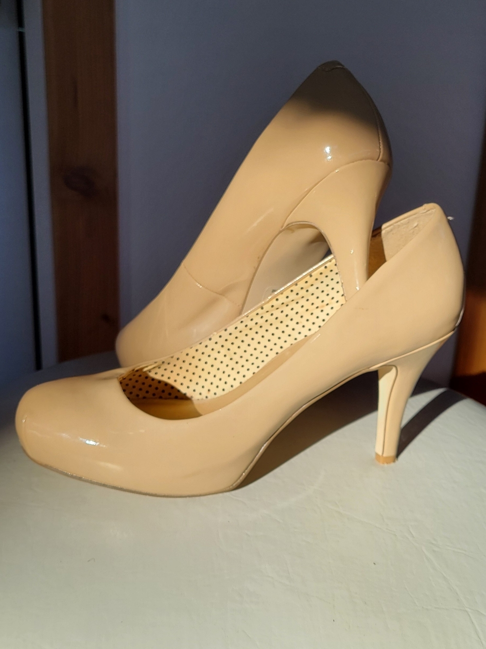 Madden Girl "Getta" Nude Patent Platform Pumps - Picture 2 of 8